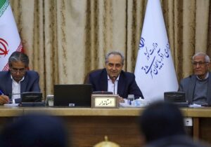 جلسات ستاد احیای دریاچه ارومیه هفتگی در سطح معاون اول رییس جمهور پیگیری می شود