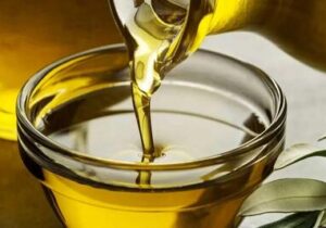 واردات روغن خام ۳۴ درصد کاهش و قیمت جهانی ۳۰درصد افزایش یافت