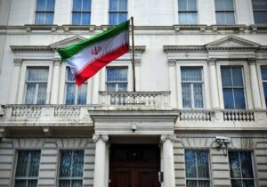 انتقاد شدید عراقچی از قصور دولت انگلیس در حفاظت از امنیت سفارت ایران